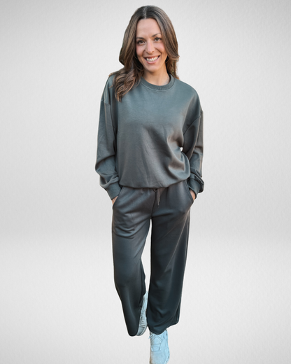 Everyday Straight Leg Pants